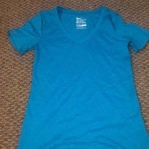 Nike dry fit short sleeve shirt